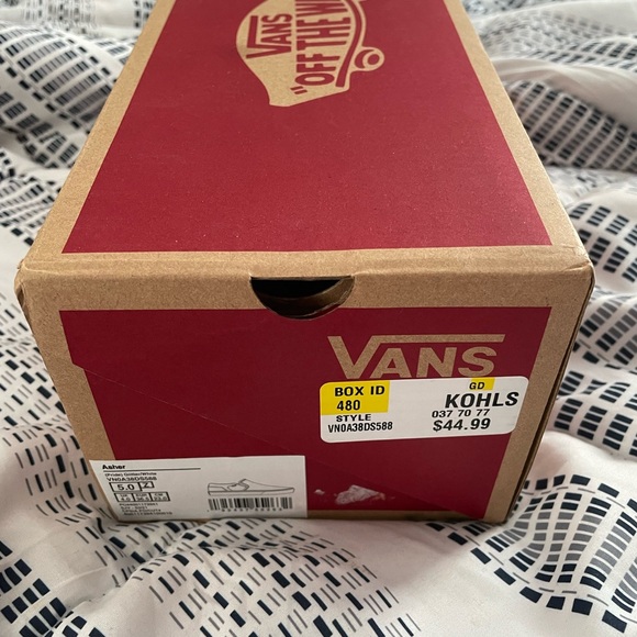 VANS Slip-Ons - Picture 4 of 5